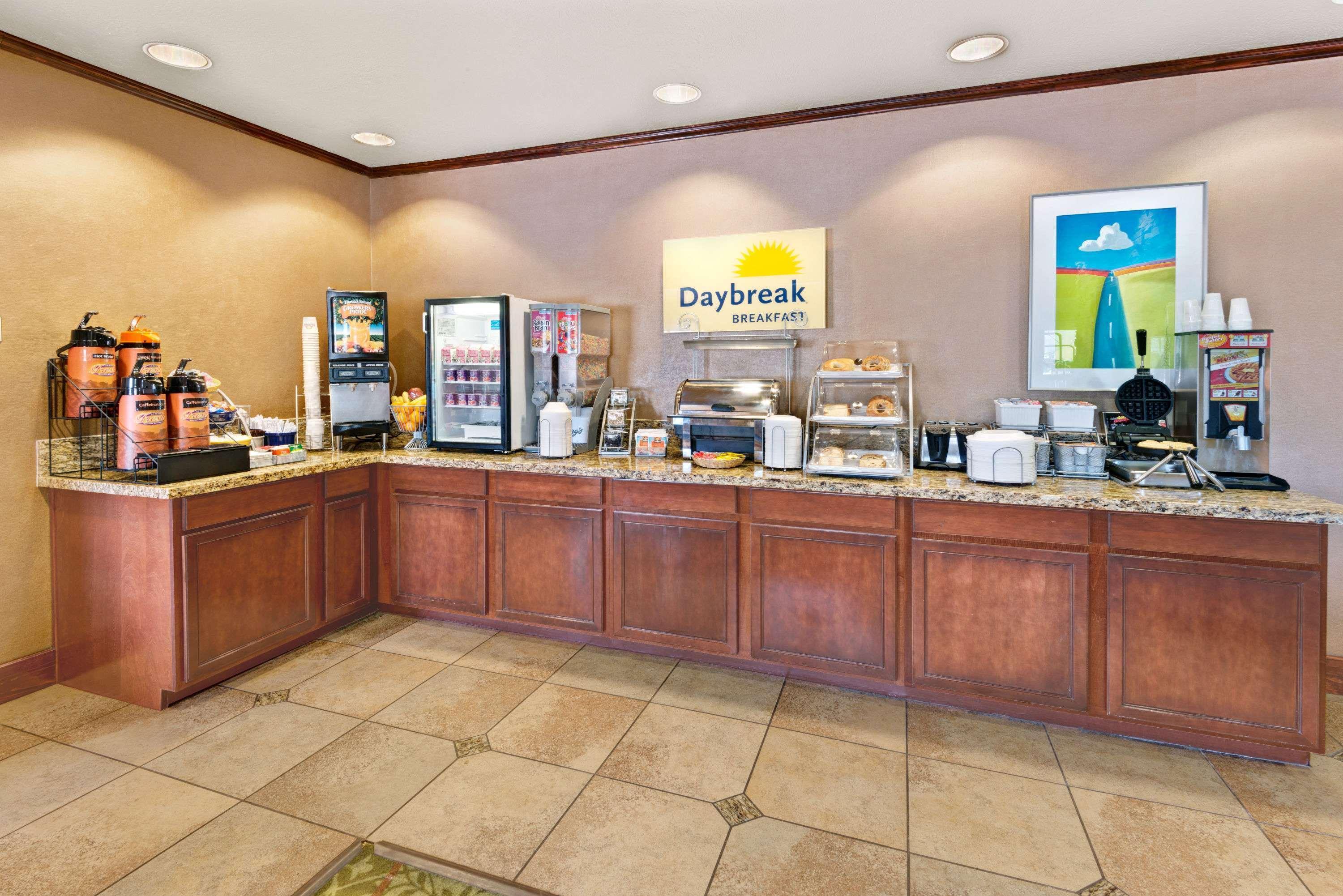 Days Inn By Wyndham Bernalillo Extérieur photo